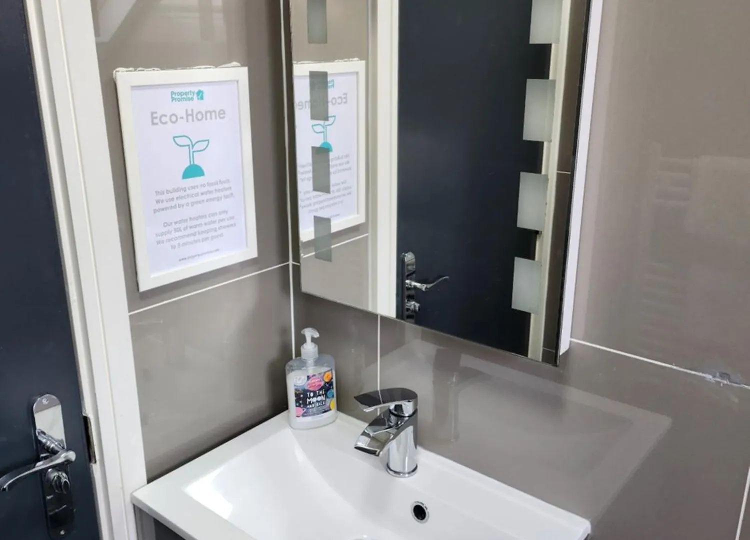 Aparthotel Flat 4 - 10 Min To Centre By Property Promise Cardiff Apartment
